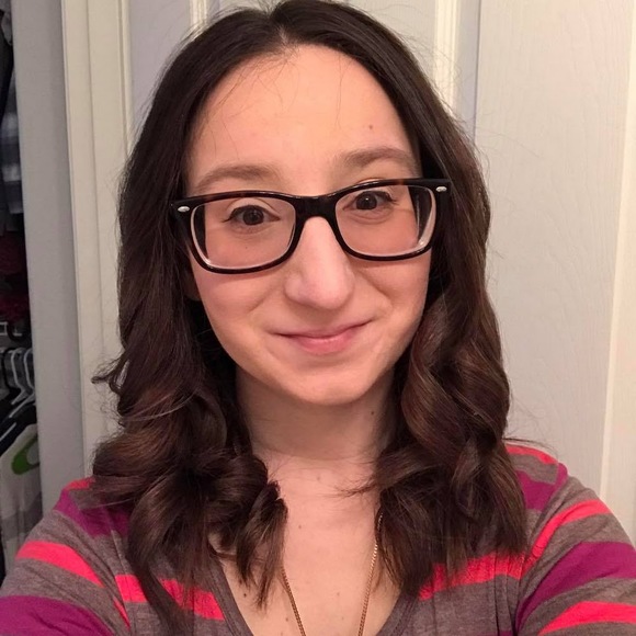 Meet your Posher, Nora - Picture 1 of 1